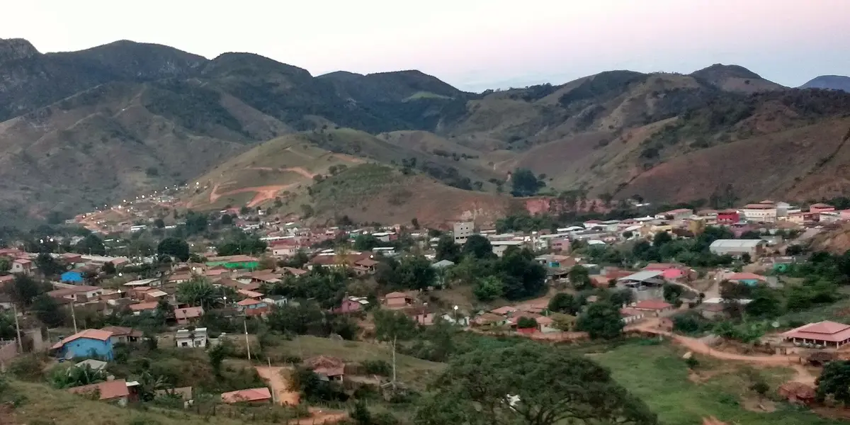 Vista de Alvarenga