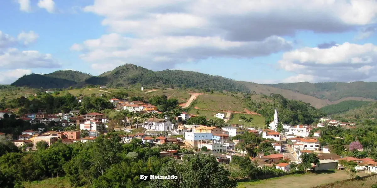 Vista de Divinolândia de Minas