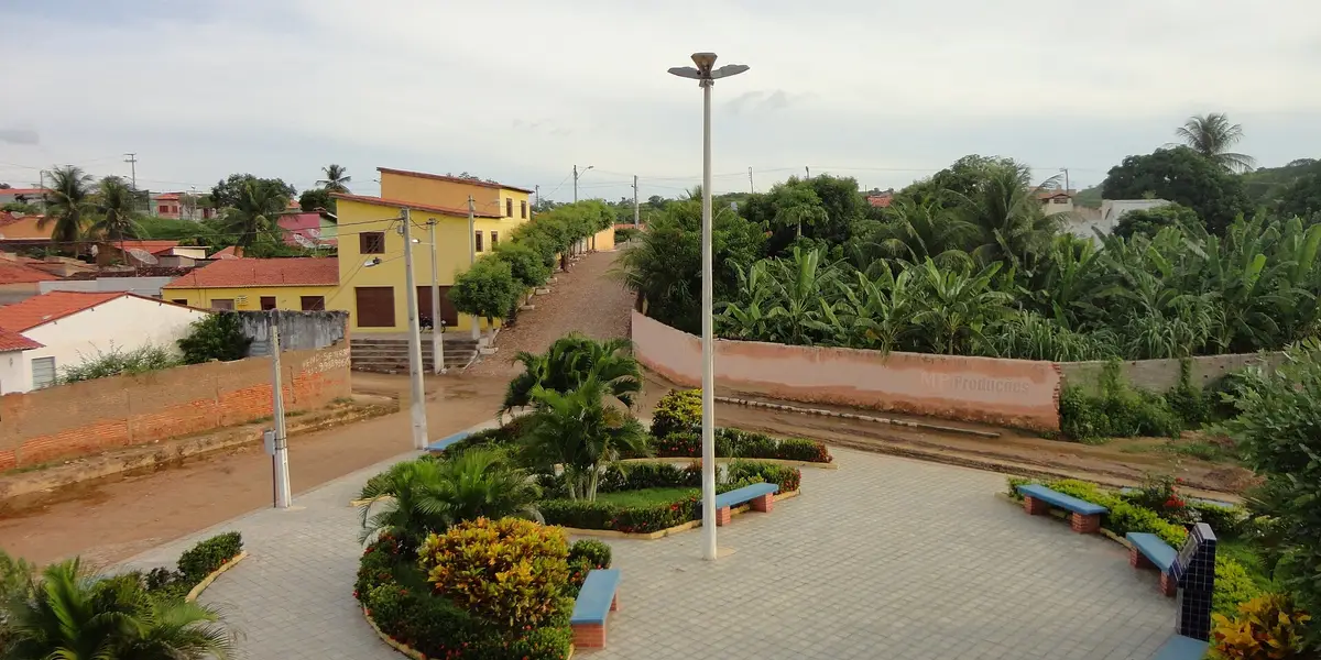 Vista de Farias Brito