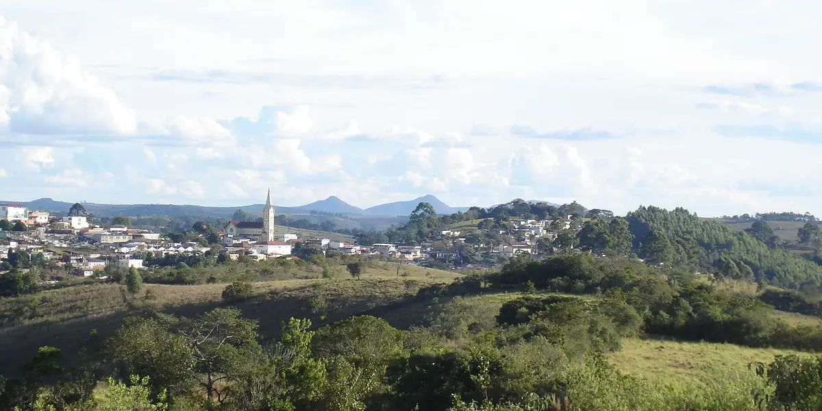 Vista de Piedade do Rio Grande
