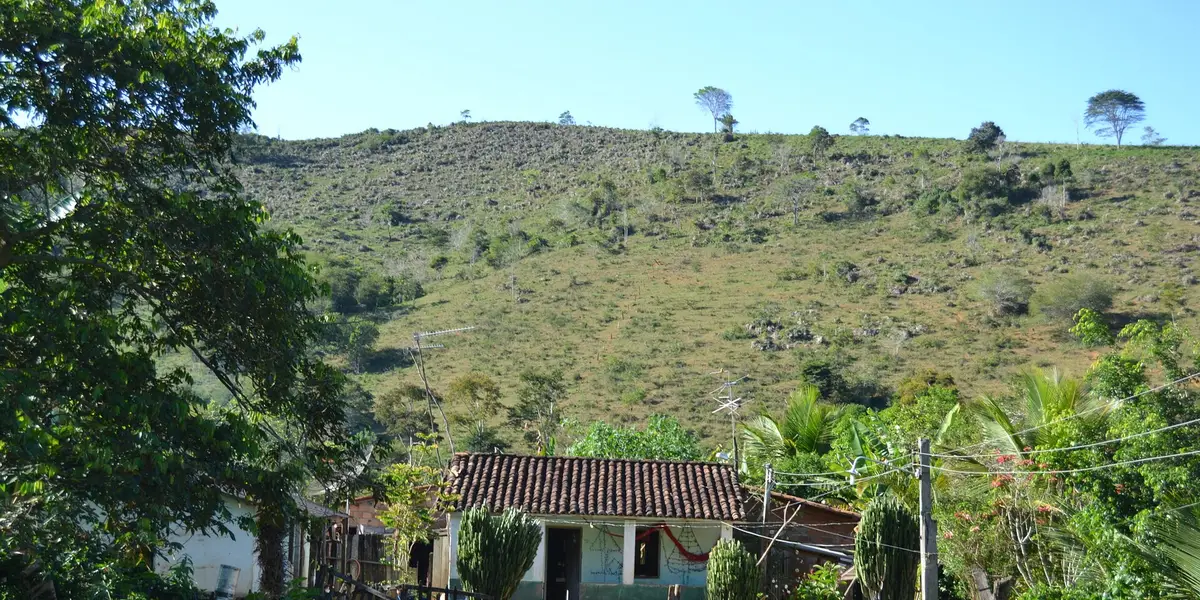 Vista de Ribeirão do Largo