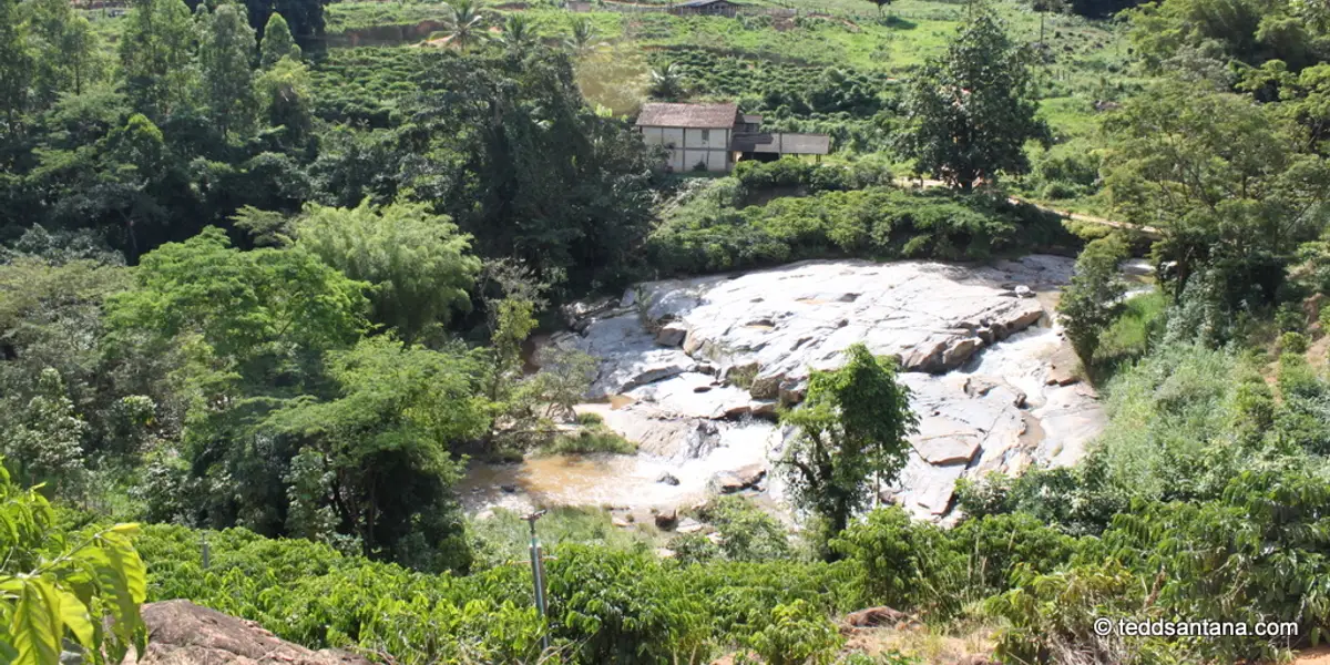 Vista de Santa Rita do Itueto